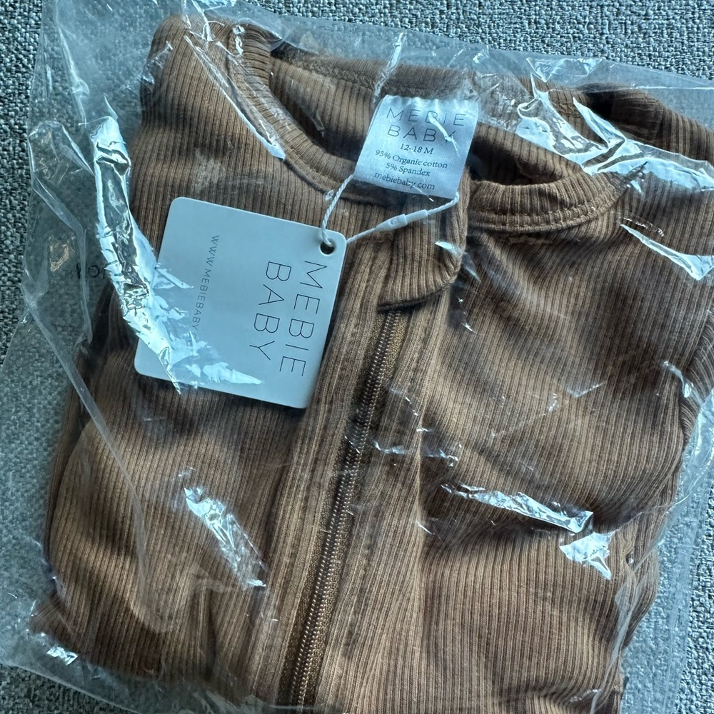 Mebie Baby Brown Ribbed sleeper 12-18 months
